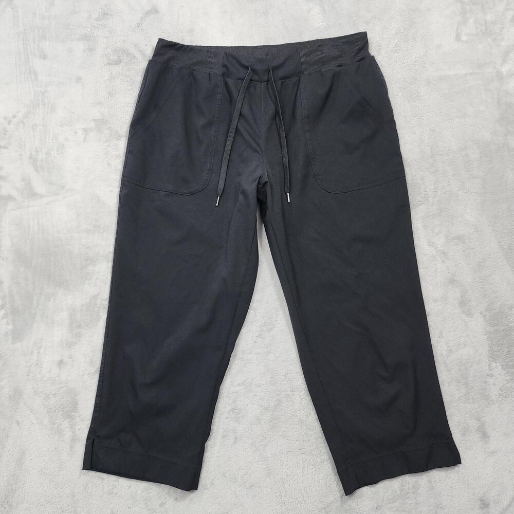 St. John's Bay Pants Womens M Black Capri Crop Pull On Drawstring Casual Travel